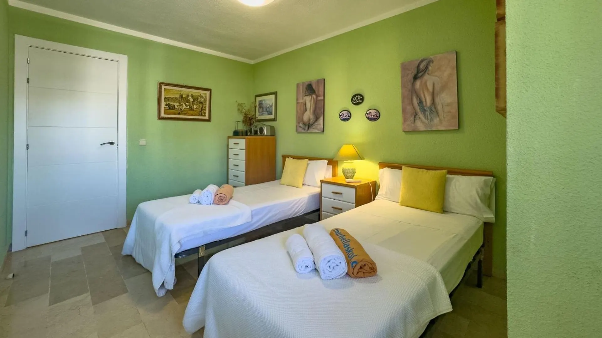 Spacious Two Bedroom Apartment In Marbella Centre