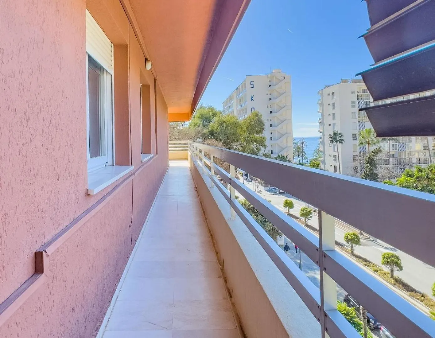 Spacious Two Bedroom Apartment In Marbella Centre
